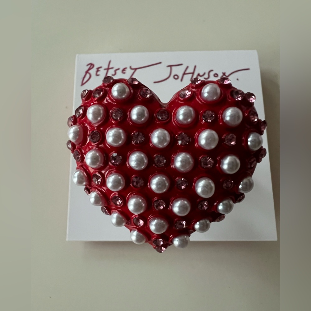Betsy Johnson Heart Ring